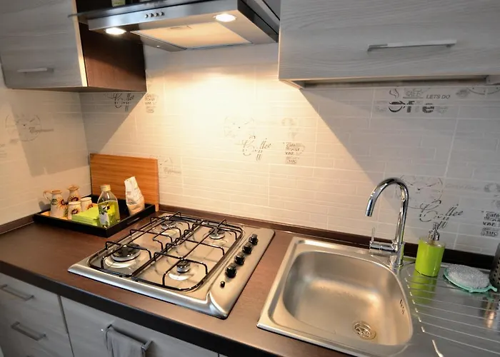 Whatshouse בית הארחה 4*